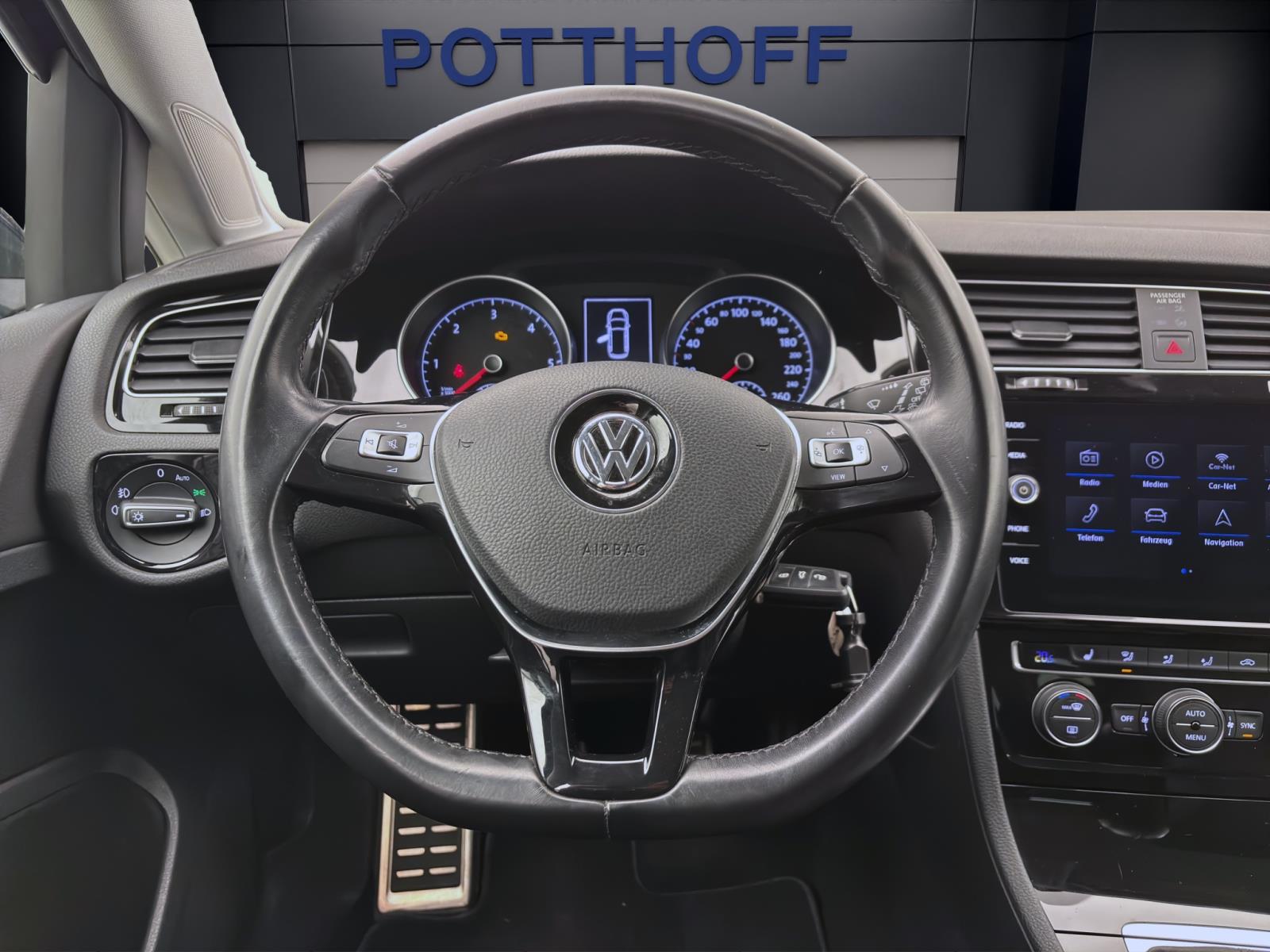 Volkswagen Golf Variant 7 VII 1.6 TDI Join AHK PDC Navi Sitzhzg LightAssist