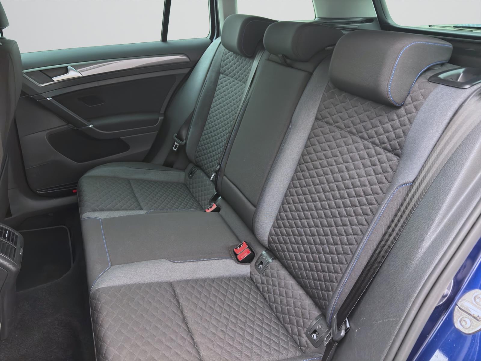 Volkswagen Golf Variant 7 VII 1.6 TDI Join AHK PDC Navi Sitzhzg LightAssist