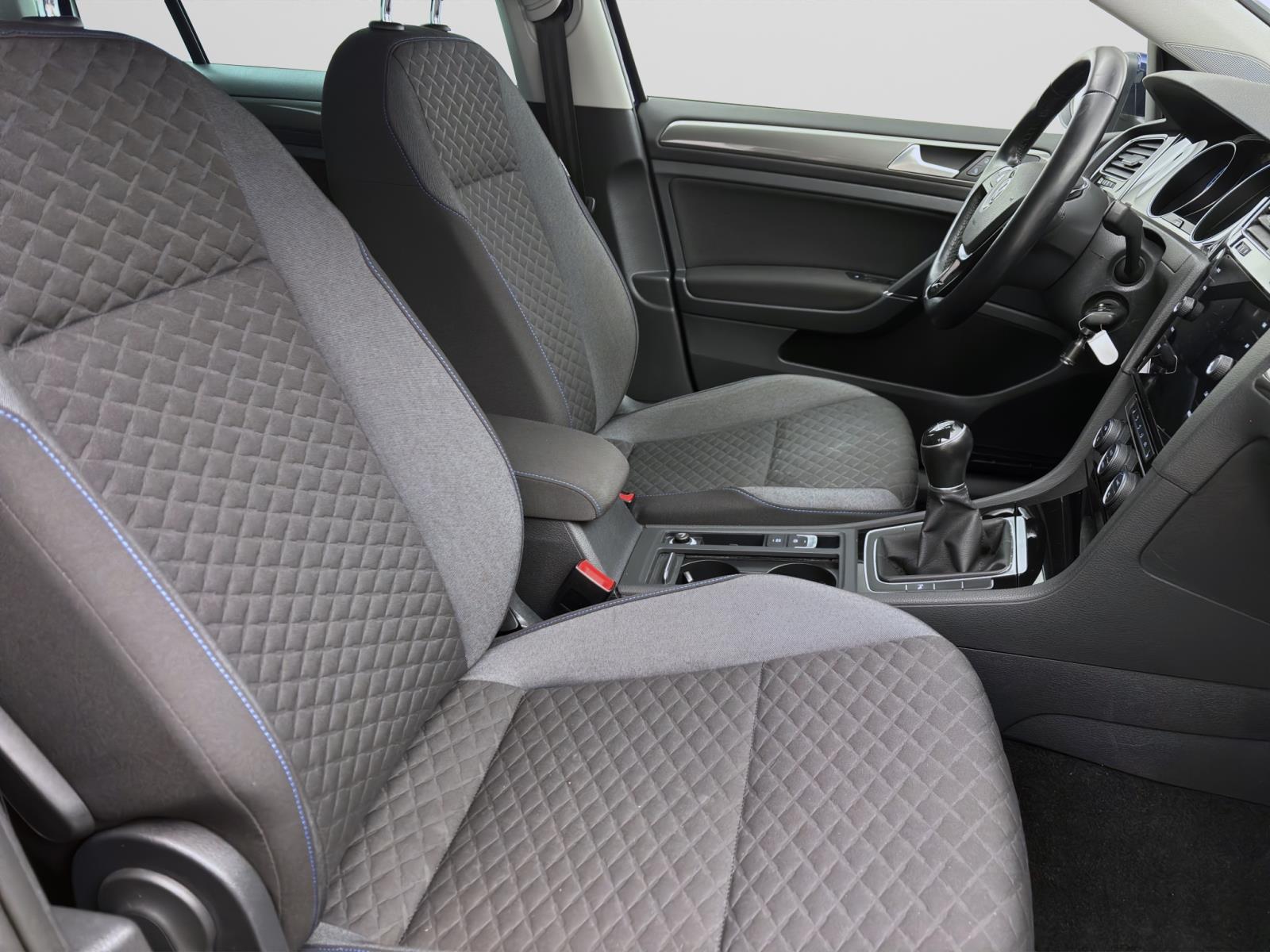 Volkswagen Golf Variant 7 VII 1.6 TDI Join AHK PDC Navi Sitzhzg LightAssist