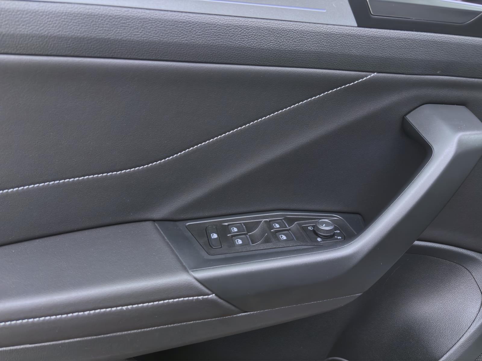 Bild 9: Volkswagen T-Roc 1.5 TSI DSG GOAL AHK KAMERA PDC NAVI