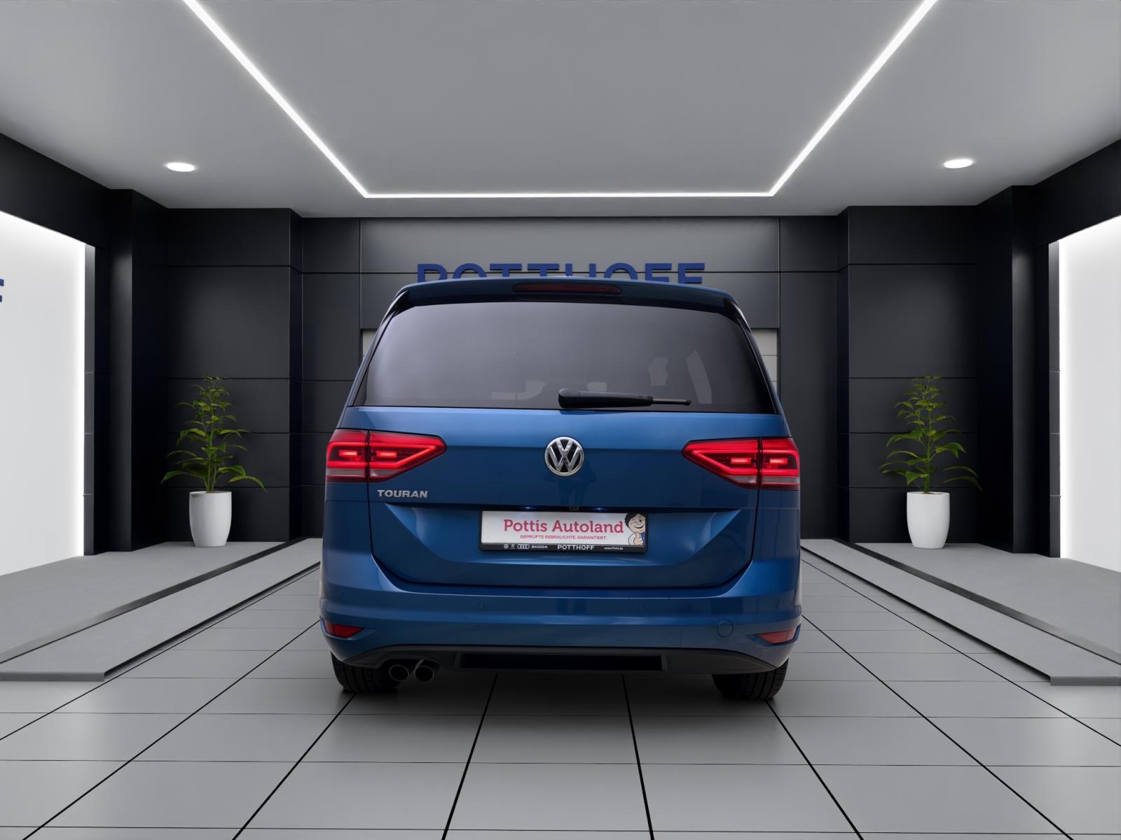 Volkswagen Touran 2.0 TDI DSG Highline AHK ACC Kamera LED Navi Sitzhzg