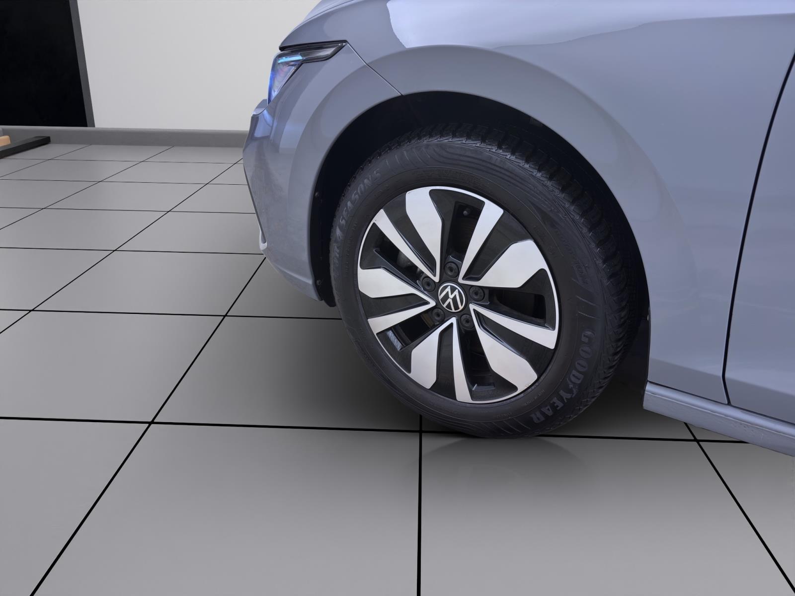 Volkswagen Golf Variant 1.0 TSI MOVE STANDHZG NAVI ACC LED