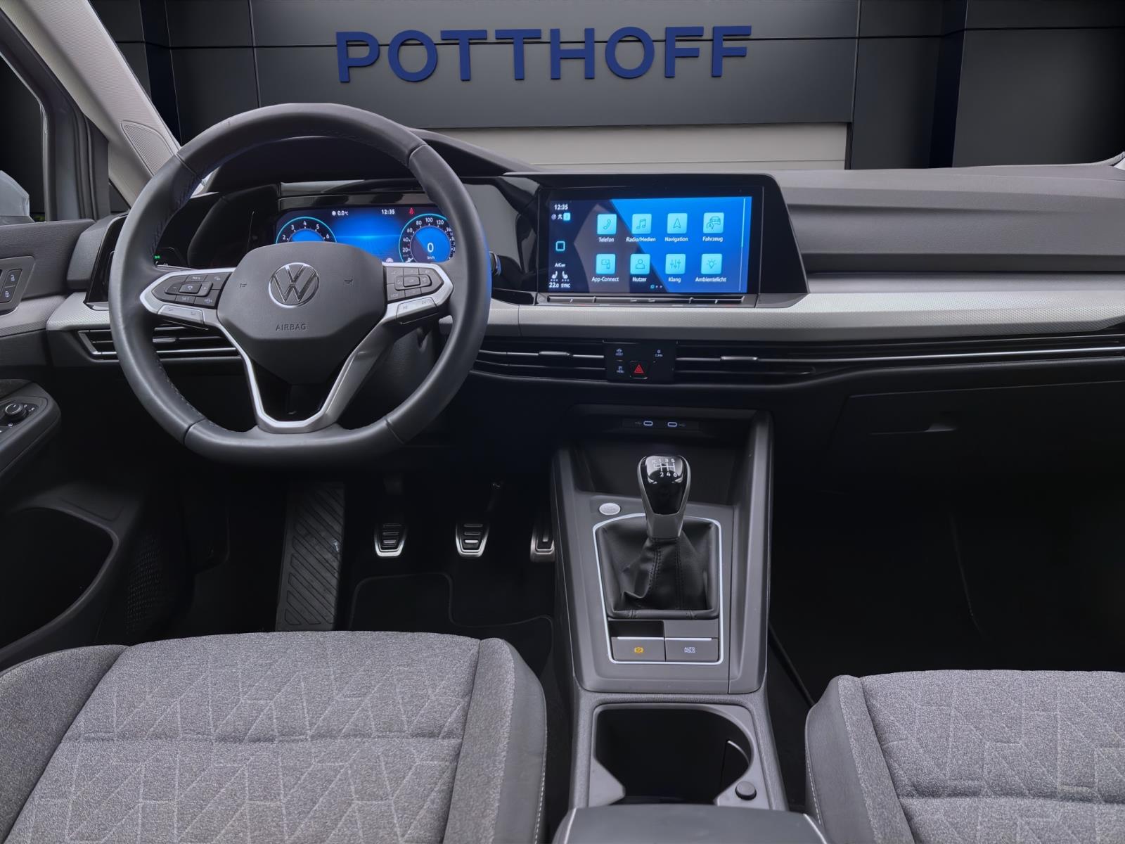 Volkswagen Golf Variant 1.0 TSI MOVE STANDHZG NAVI ACC LED