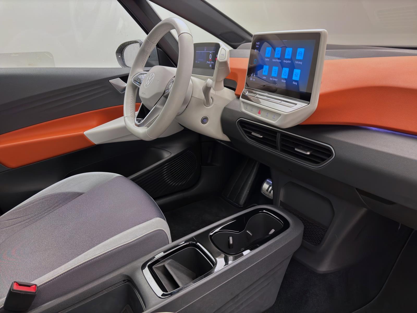 Volkswagen ID.3 PRO PERFORMANCE TECH PANO MATRIX ACC
