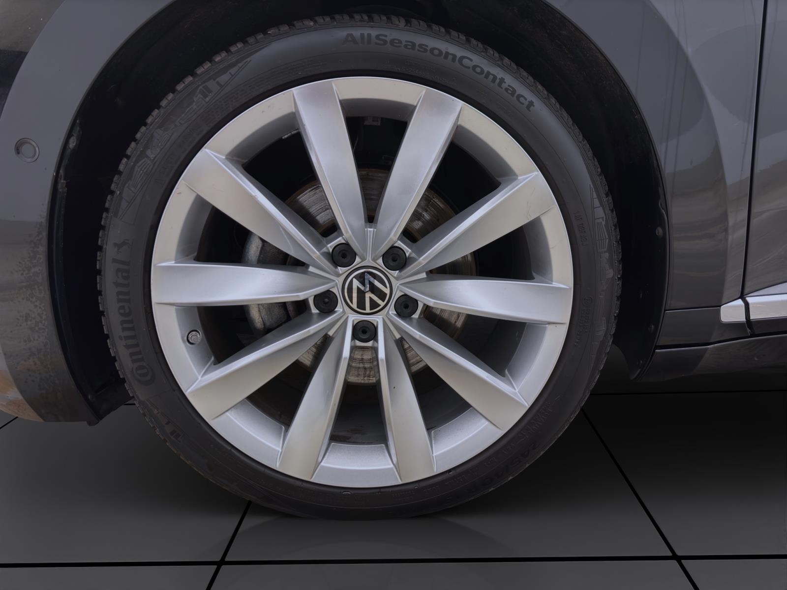 Volkswagen Arteon 2.0 TDI DSG ELEGANCE ACC DCC PDC KAMERA LED