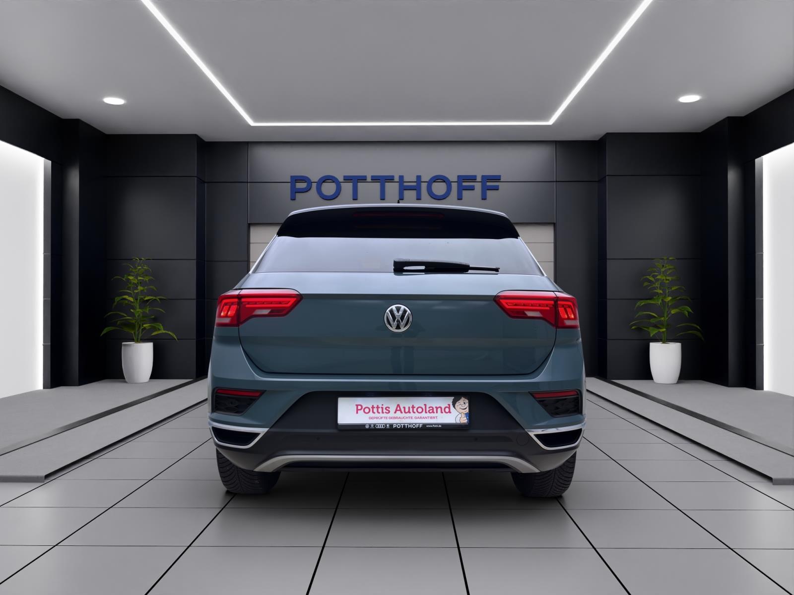 Volkswagen T-Roc 1.5 TSI IQ.DRIVE ACC SITZHZG APPCONNECT