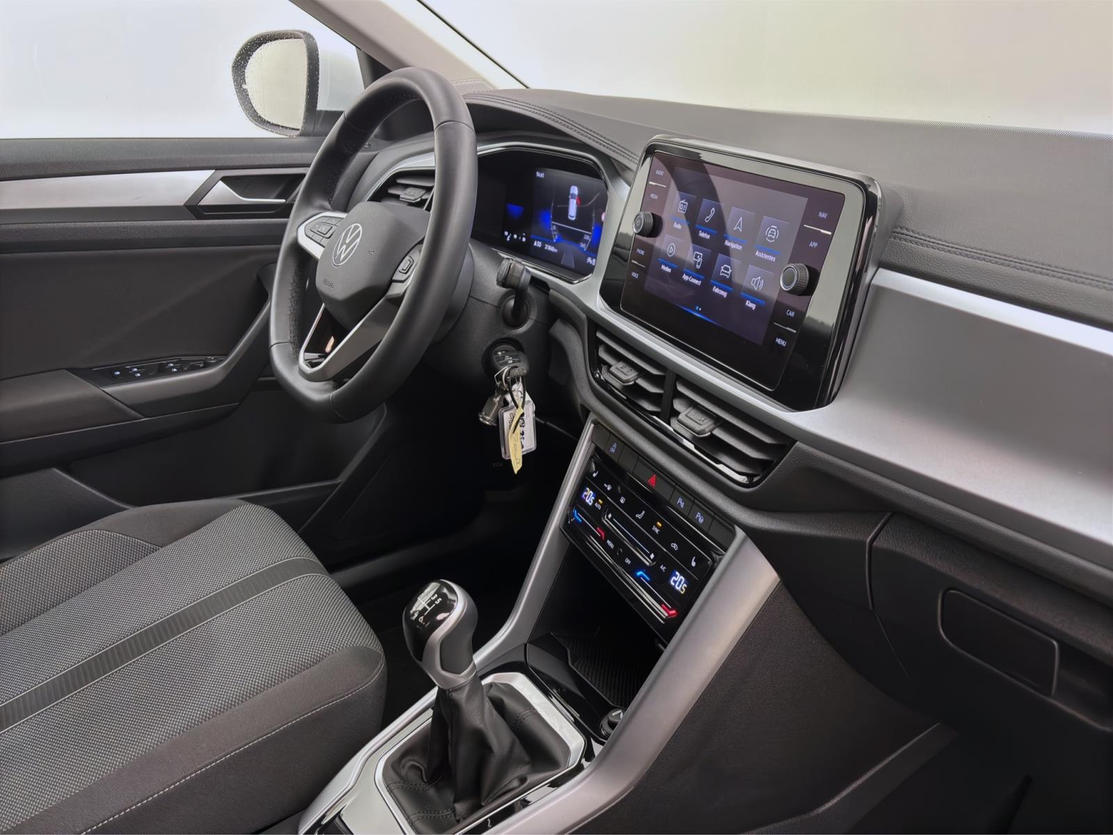 Volkswagen T-Roc 1.0 TSI LIFE NAVI PDC LED SITZHZG