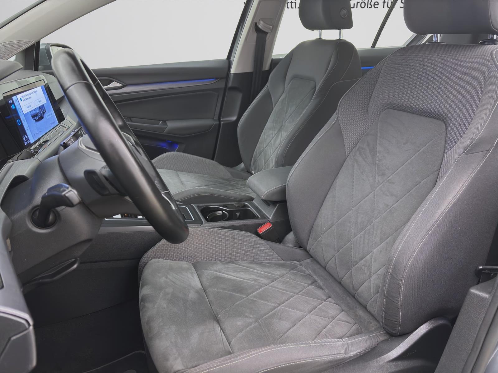 Volkswagen Golf 1.4 eHybrid STYLE ACC PDC LED+ NAVI