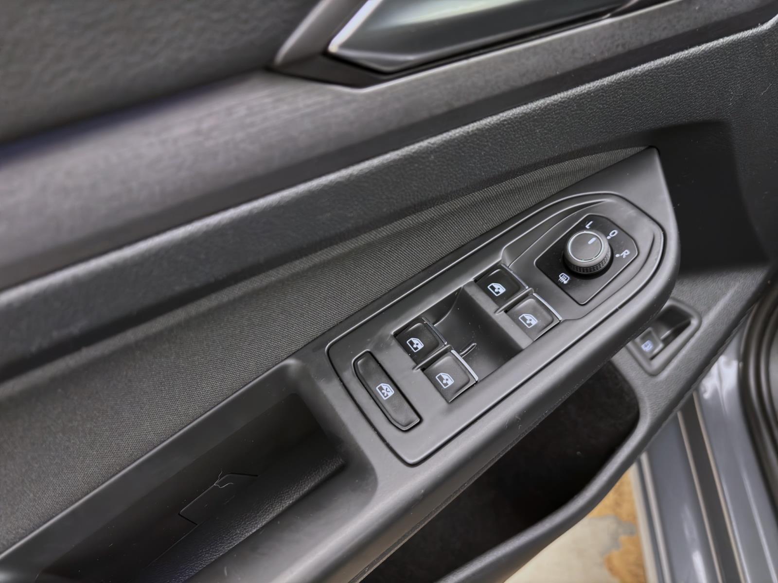 Volkswagen Golf 1.4 eHybrid STYLE ACC PDC LED+ NAVI