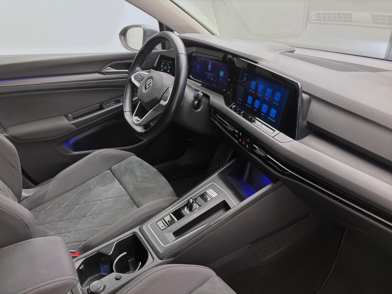 Volkswagen Golf 1.4 eHybrid STYLE ACC PDC LED+ NAVI