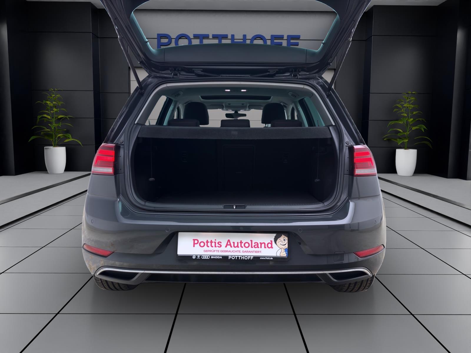 Volkswagen Golf 1.4 TSI SOUND PANO ACC PDC APPCONNECT