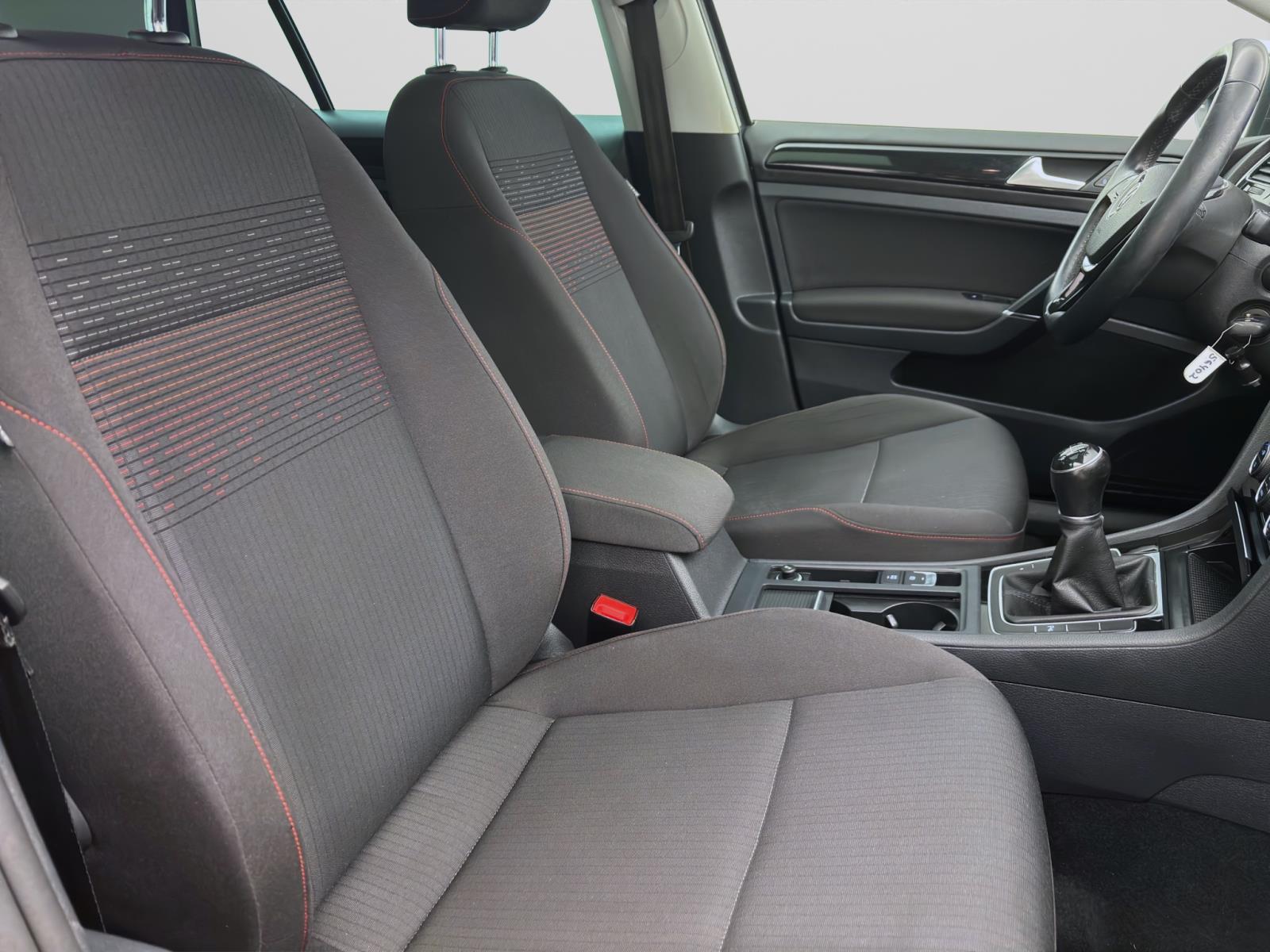 Volkswagen Golf 1.4 TSI SOUND PANO ACC PDC APPCONNECT