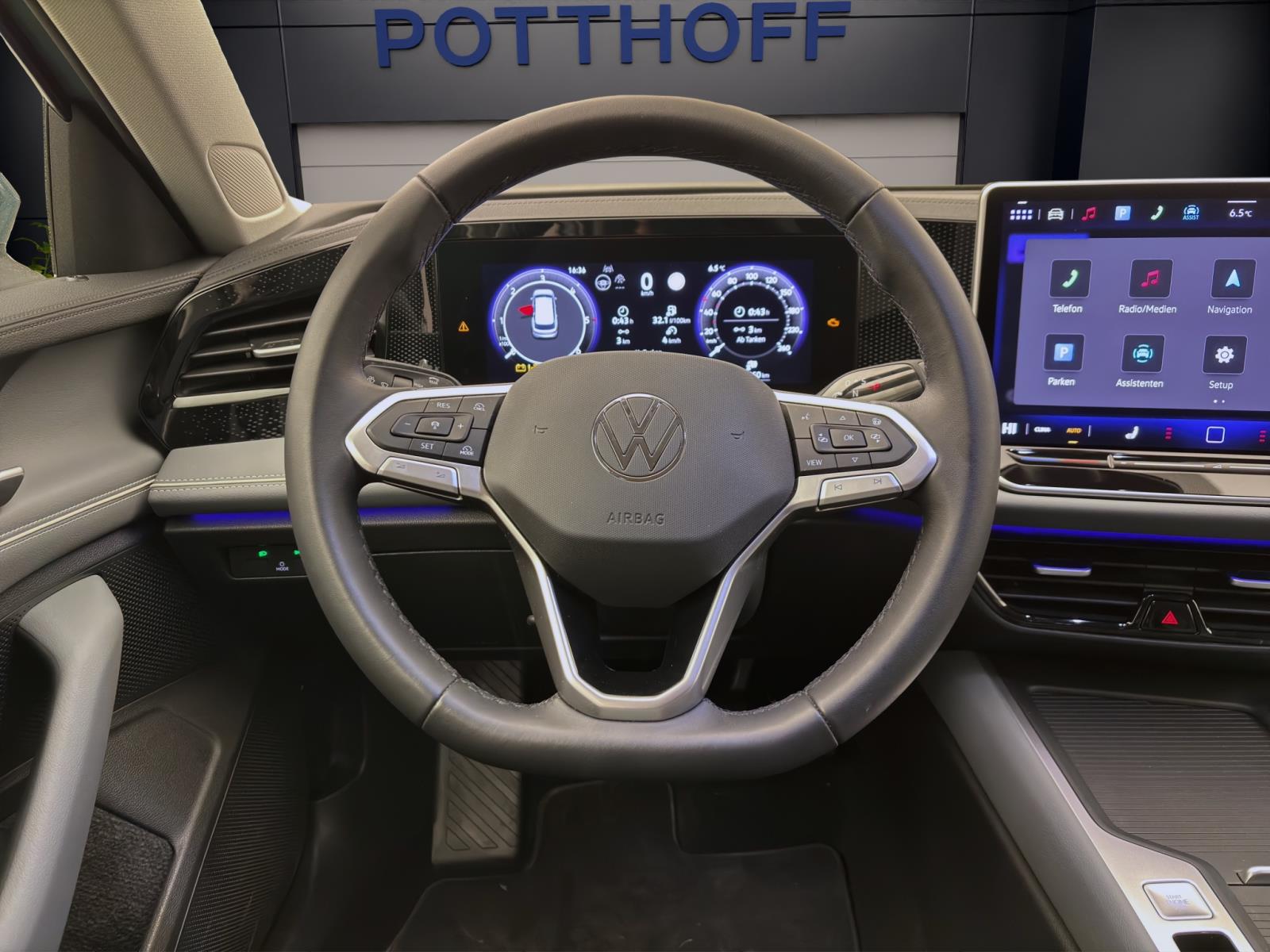 Volkswagen Passat Variant 2.0 TDI DSG BUSINESS AHK NAVI ACC KAMERA LED