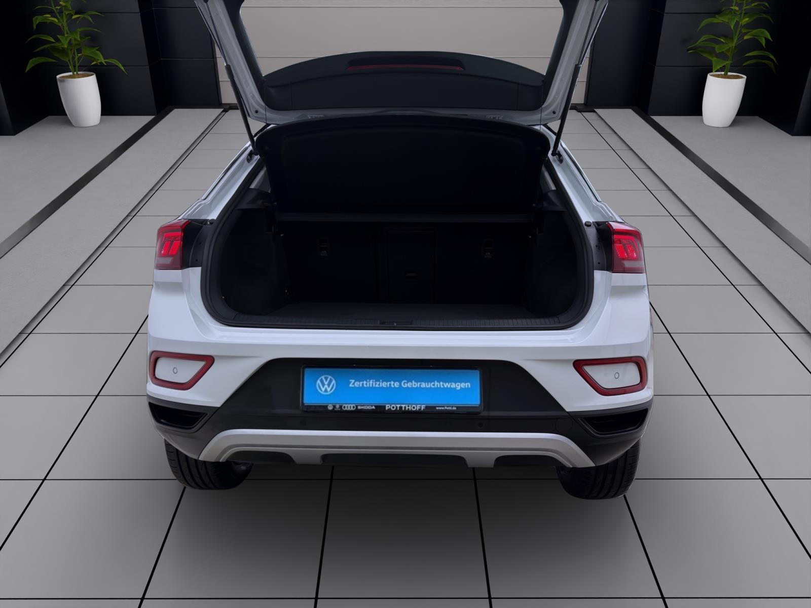 Volkswagen T-Roc 1.0 TSI MOVE NAVI PDC LED SITZHZG