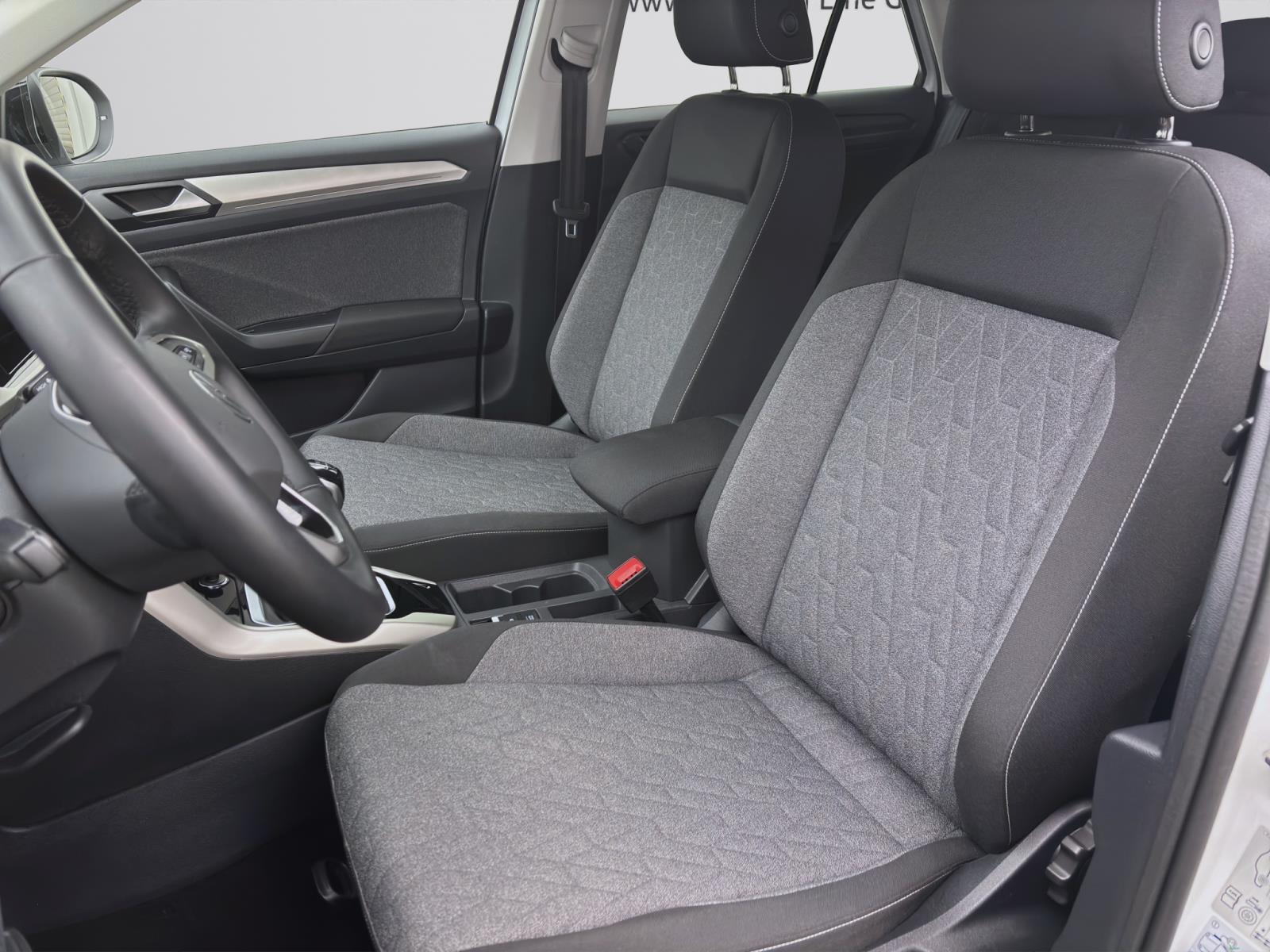 Volkswagen T-Roc 1.0 TSI MOVE NAVI PDC LED SITZHZG