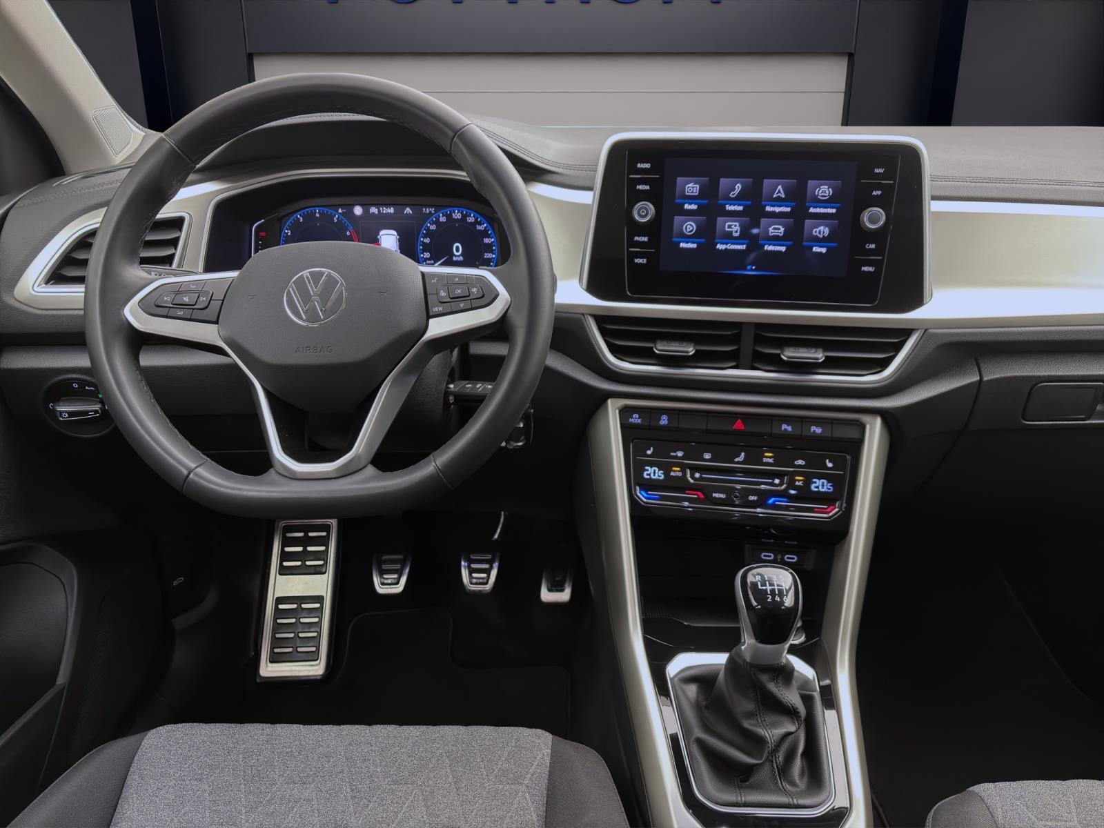 Volkswagen T-Roc 1.0 TSI MOVE NAVI PDC LED SITZHZG