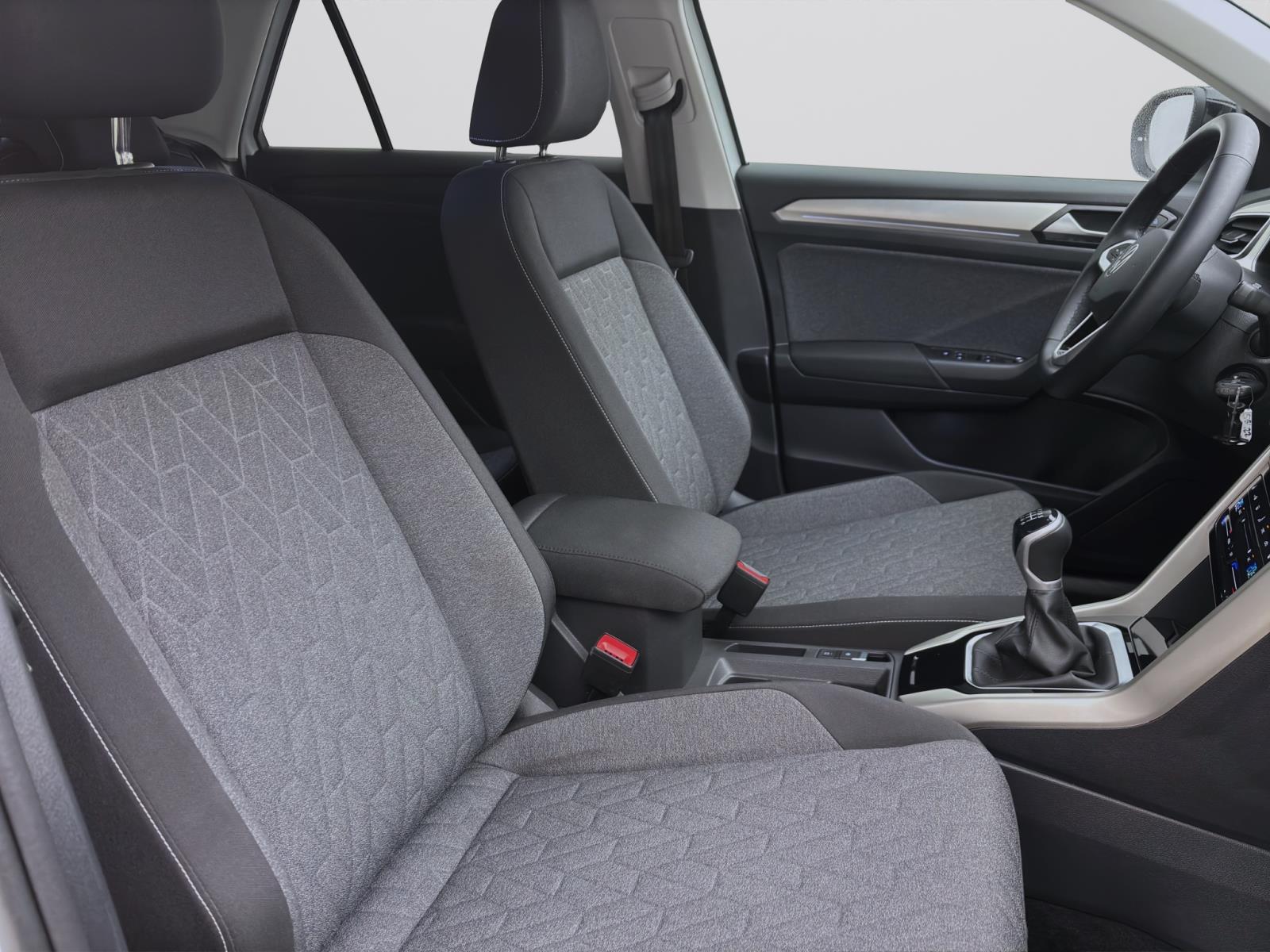 Volkswagen T-Roc 1.0 TSI MOVE NAVI PDC LED SITZHZG