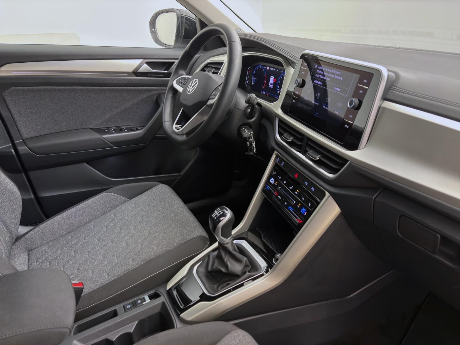 Volkswagen T-Roc 1.0 TSI MOVE NAVI PDC LED SITZHZG