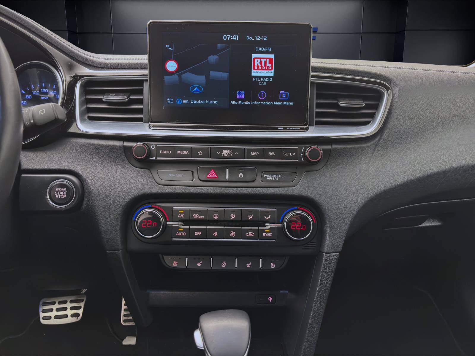 Kia Ceed 1.4 T-GDI DCT Platinum Edition Pano Bi-LED Navi Sitzhzg