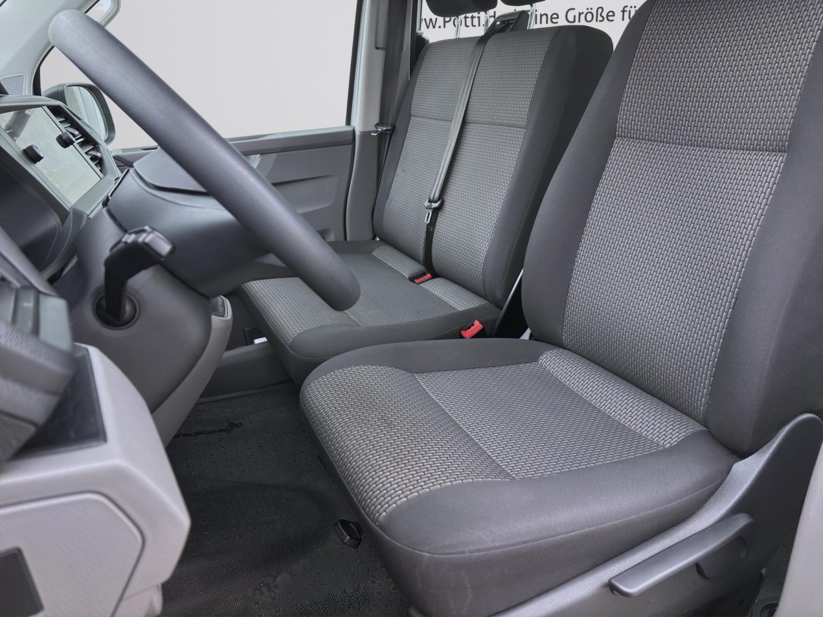 Volkswagen T6.1 Transporter Kombi 2.0 TDI 9-SITZER NAVI KLIMA PDC
