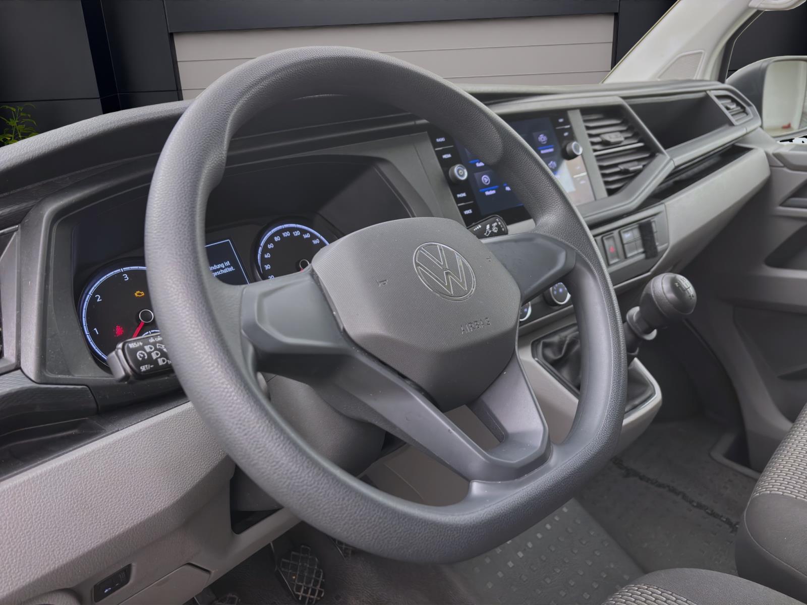 Volkswagen T6.1 Transporter Kombi 2.0 TDI 9-SITZER NAVI KLIMA PDC