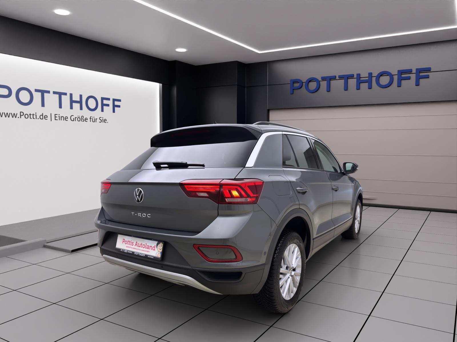 Volkswagen T-Roc 1.0 TSI LIFE NAVI PDC LED SITZHZG