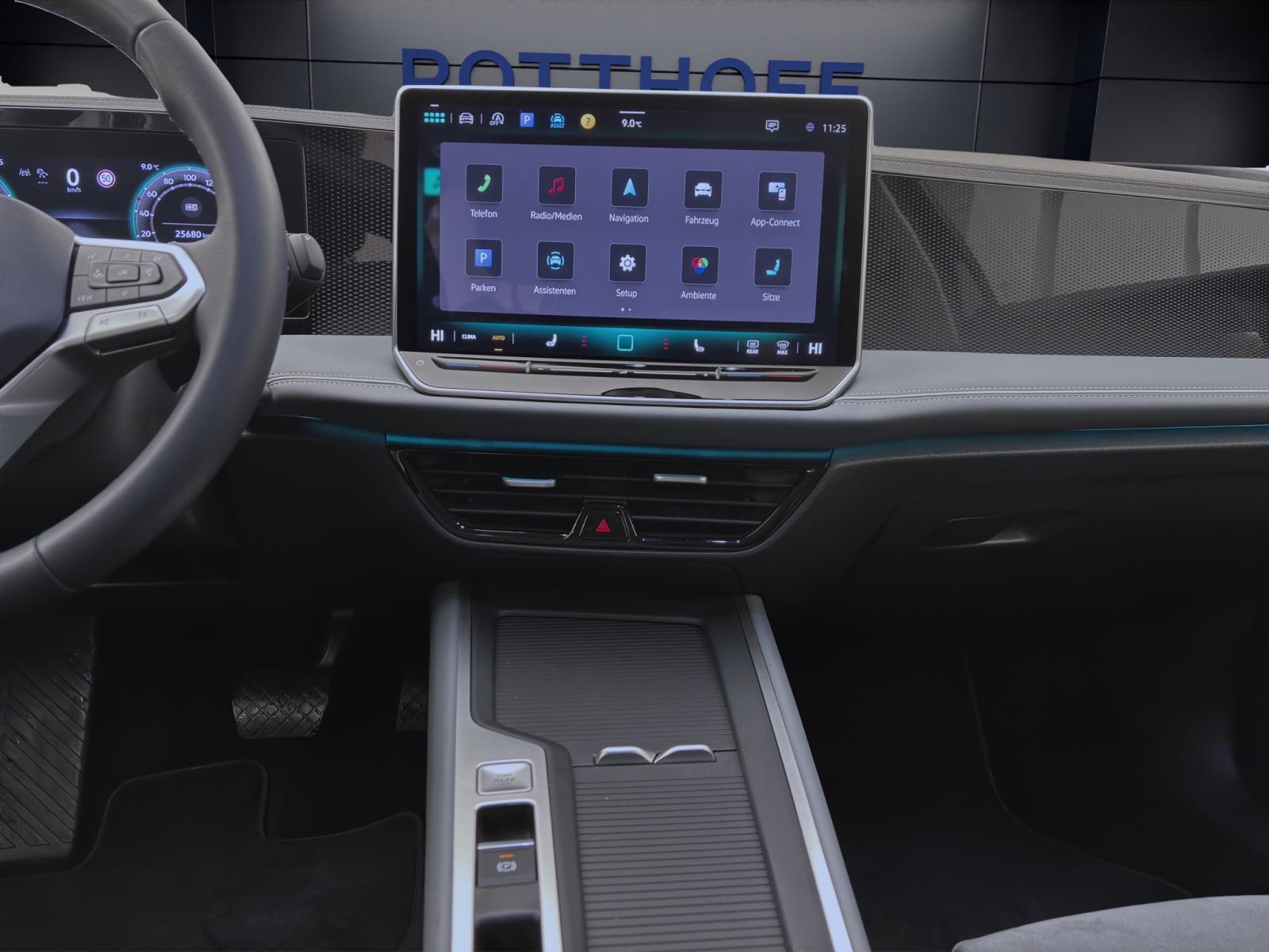 Volkswagen Passat Variant 1.5 eTSI DSG BUSINESS AHK NAVI ACC KAMERA