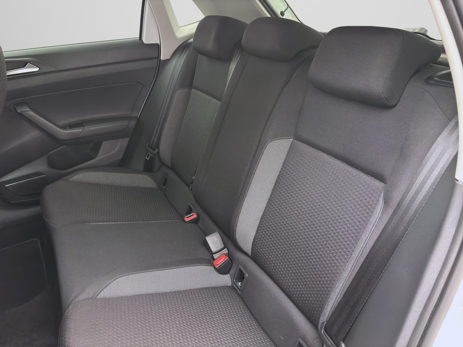 Volkswagen Polo 1.0 MPI LIFE NAVI PDC LED SITZHZG