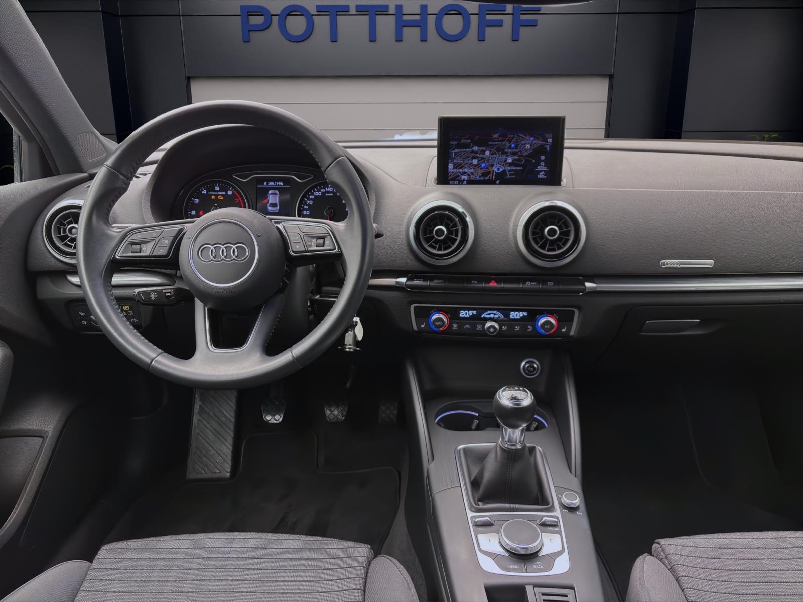 Audi A3 Limousine 1.5 TFSI Sport ACC Navi Sitzhzg Sportsitze
