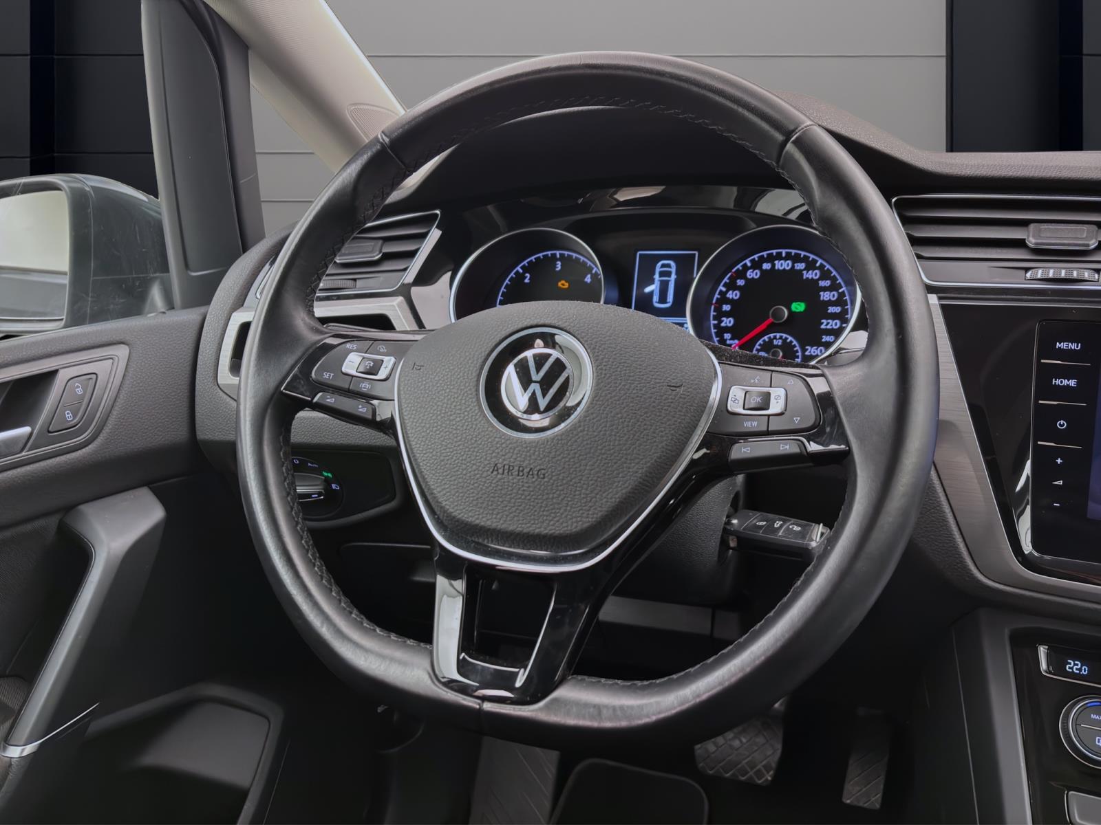 Volkswagen Touran 2.0 TDI DSG COMFORTLINE NAVI ACC KAMERA LED