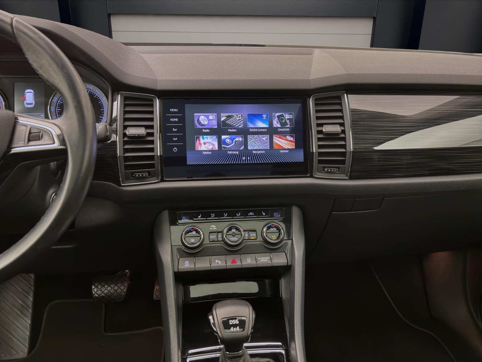 Skoda Kodiaq 2.0 TSI DSG 4x4 STYLE PANO AHK NAVI ACC