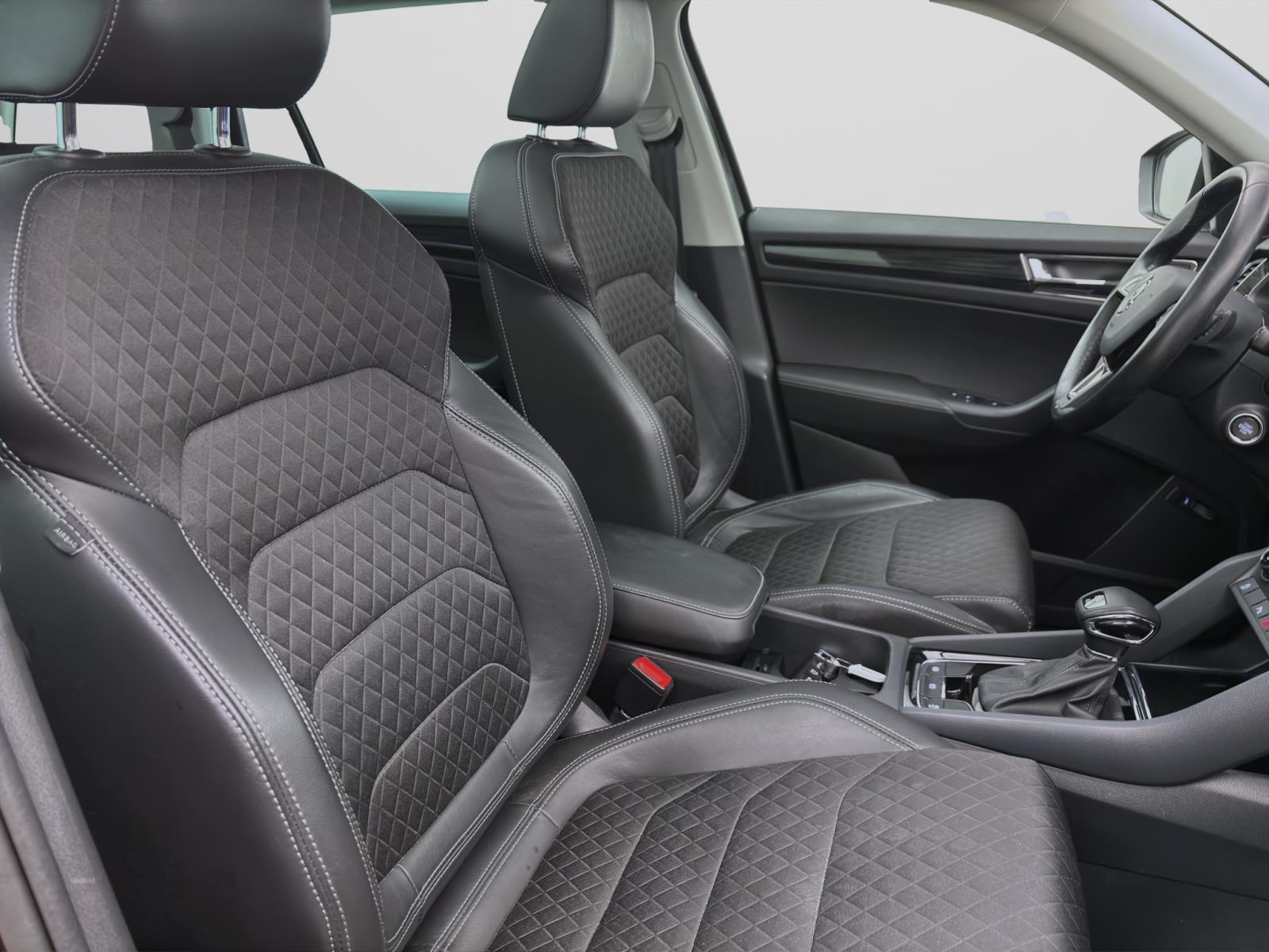 Skoda Kodiaq 2.0 TSI DSG 4x4 STYLE PANO AHK NAVI ACC