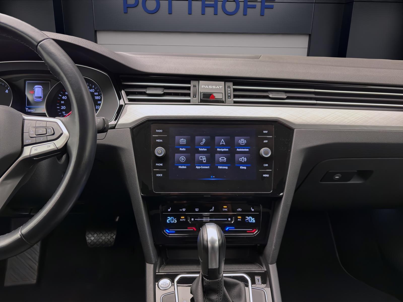 Volkswagen Passat Variant 2.0 TDI DSG BUSINESS NAVI ACC KAMERA LED