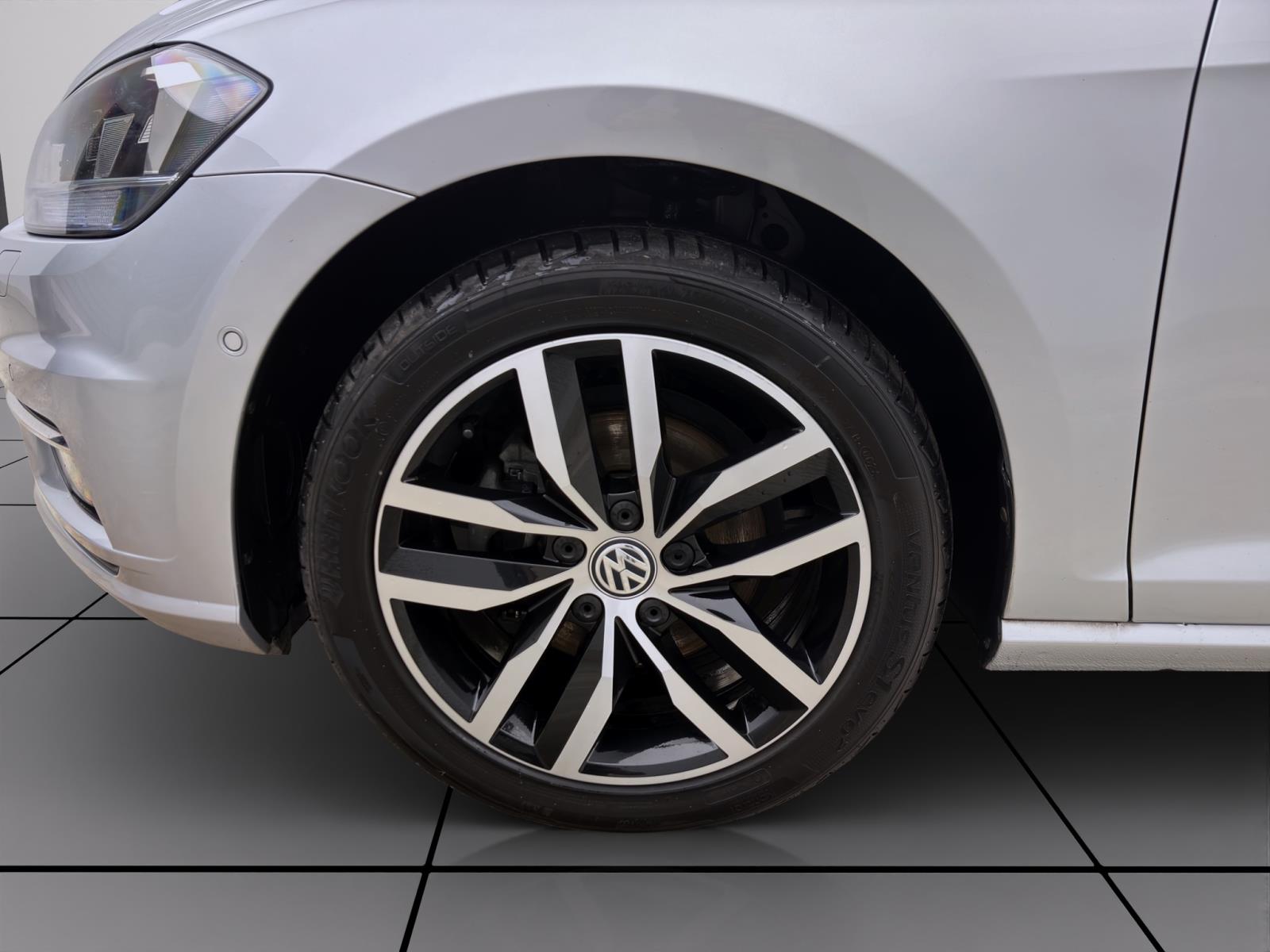 Volkswagen Golf Variant 1.5 TSI DSG IQ.DRIVE ACC PDC NAVI DYNAUDIO