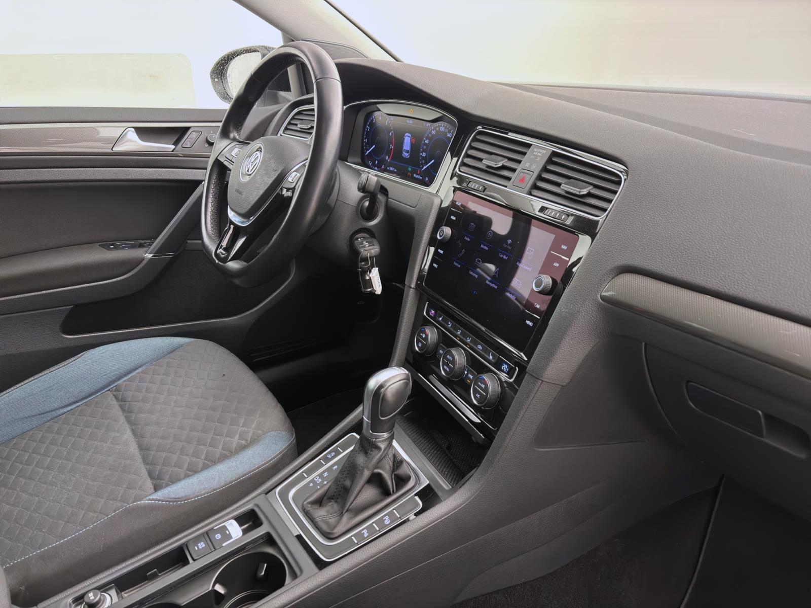 Volkswagen Golf Variant 1.5 TSI DSG IQ.DRIVE ACC PDC NAVI DYNAUDIO