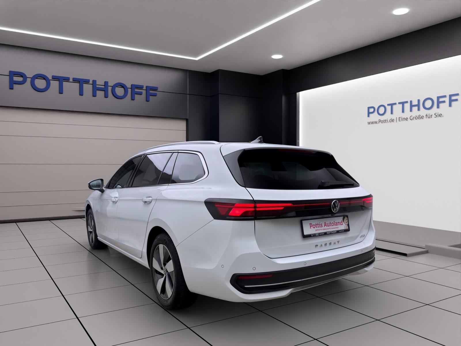 Volkswagen Passat Variant 1.5 eTSI DSG BUSINESS AHK NAVI ACC KAMERA