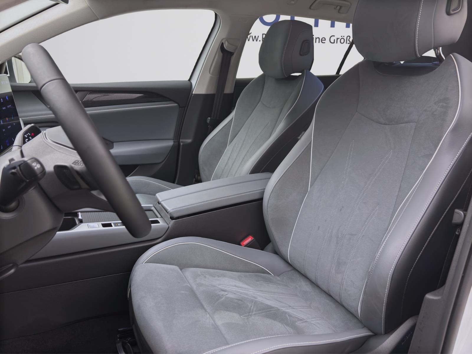 Volkswagen Passat Variant 1.5 eTSI DSG BUSINESS AHK NAVI ACC KAMERA