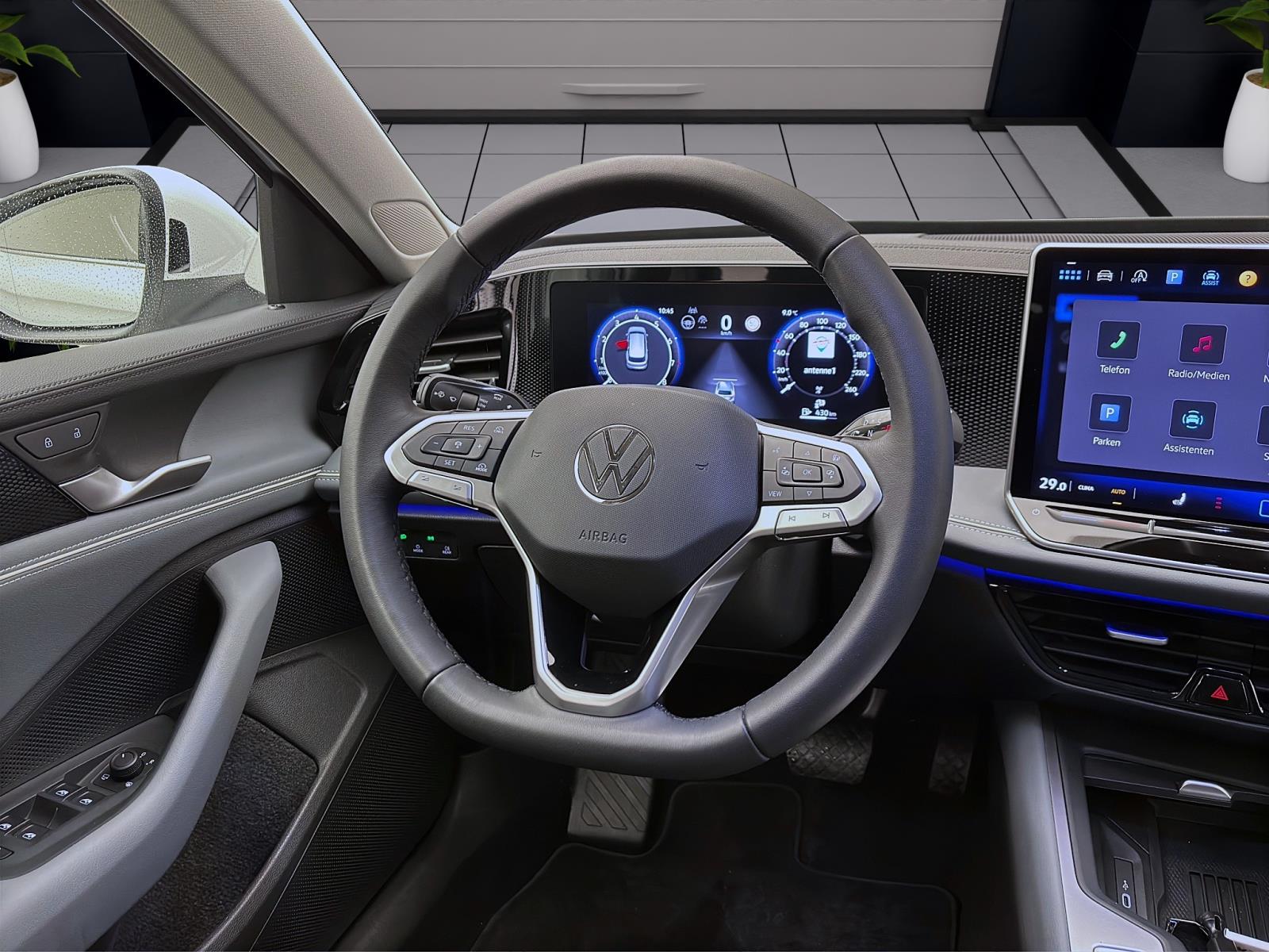 Volkswagen Passat Variant 1.5 eTSI DSG BUSINESS AHK NAVI ACC KAMERA