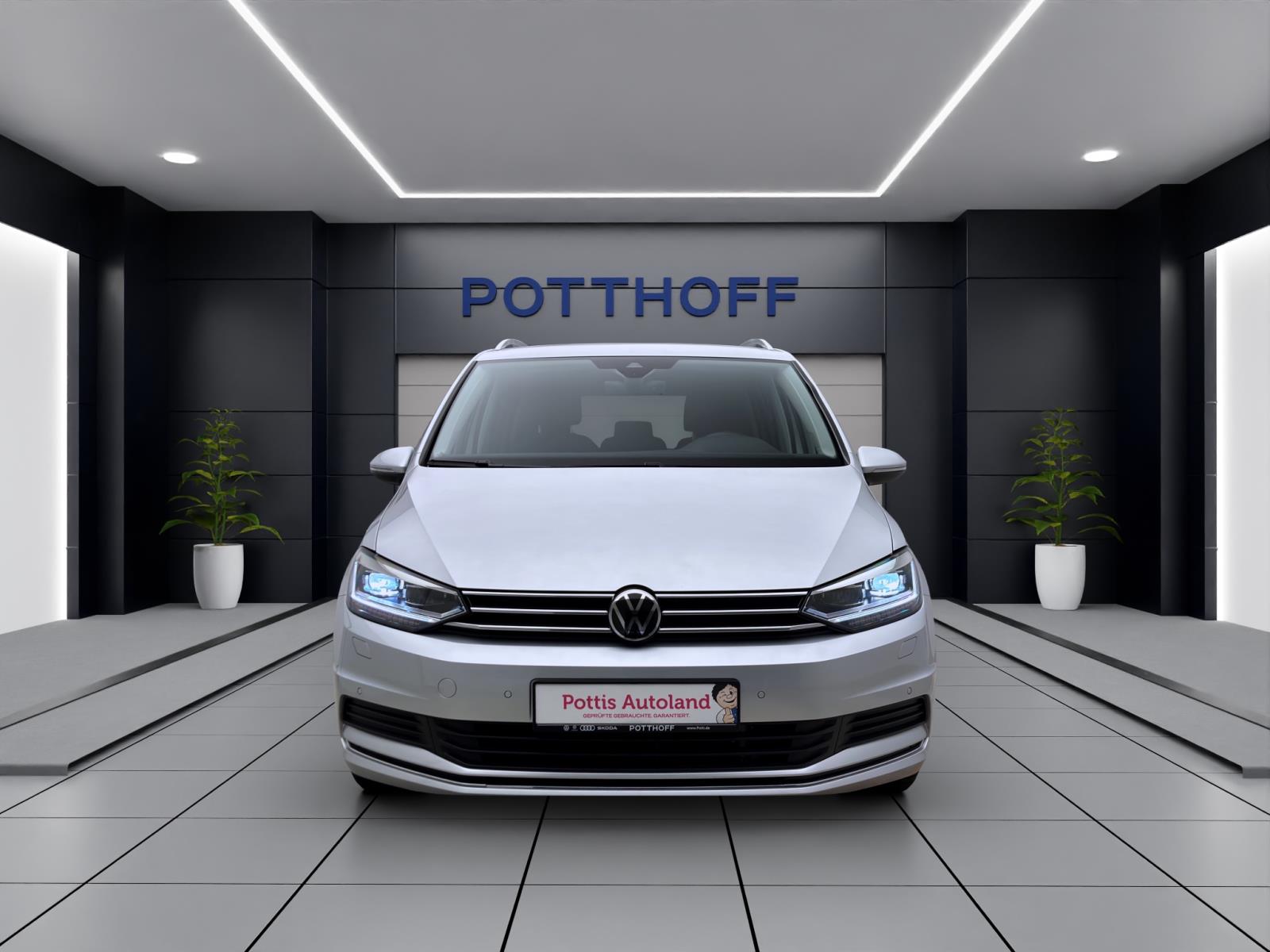 Volkswagen Touran 2.0 TDI DSG Active Standhzg AHK ACC DCC PDC Kamera IQ.Light Navi