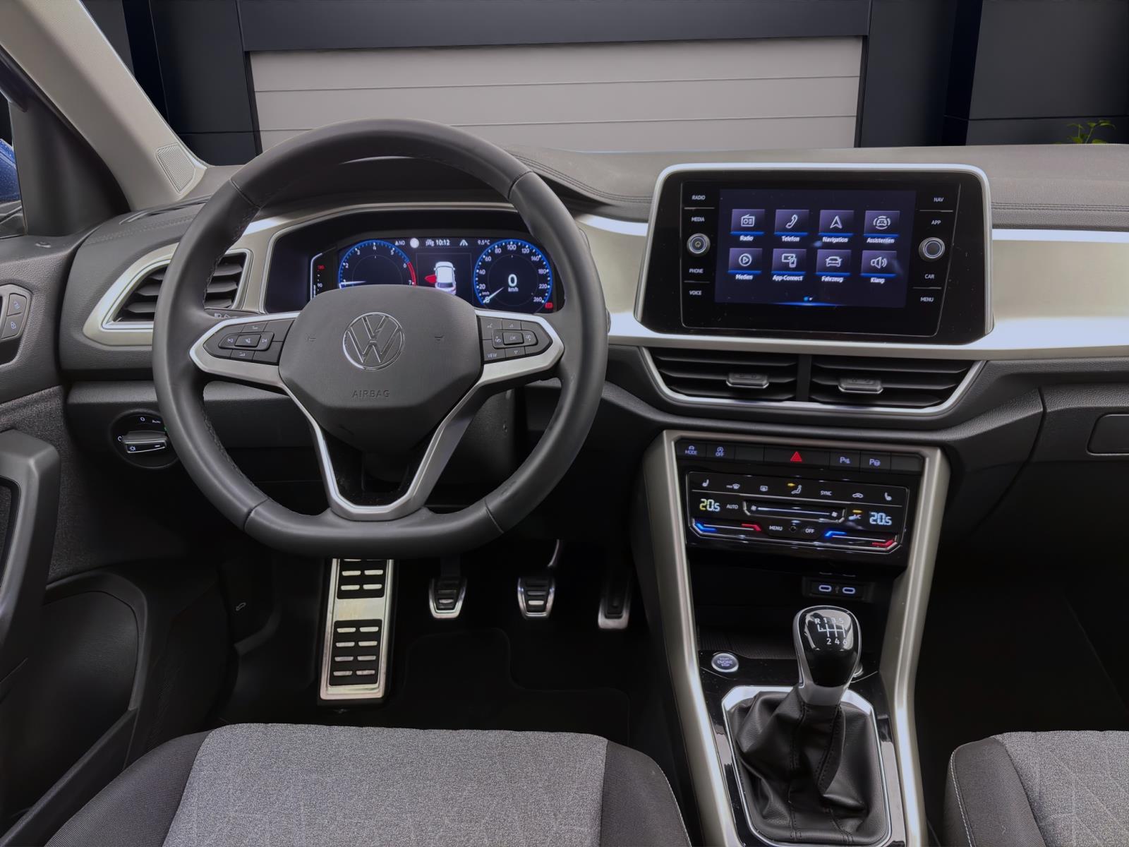 Volkswagen T-Roc 1.0 TSI MOVE NAVI PDC LED SITZHZG
