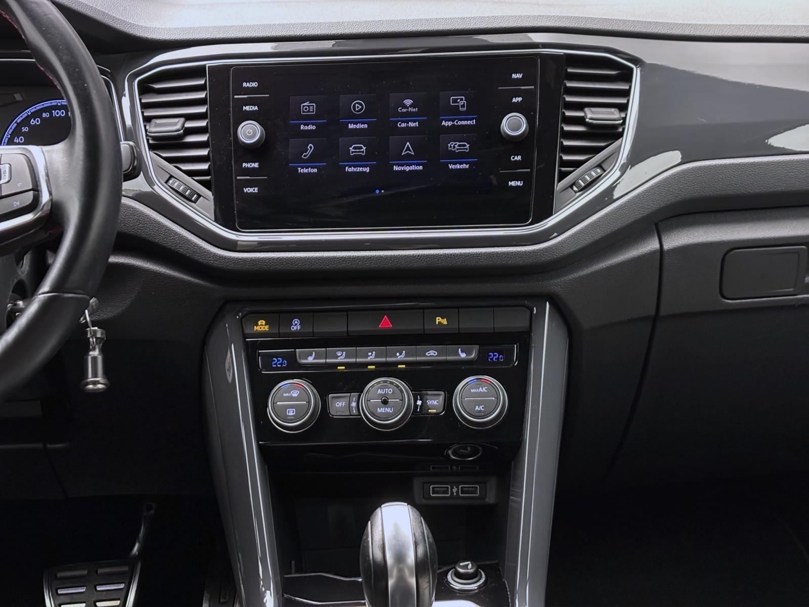 Volkswagen T-Roc 2.0 TDI DSG SPORT AHK NAVI ACC PDC