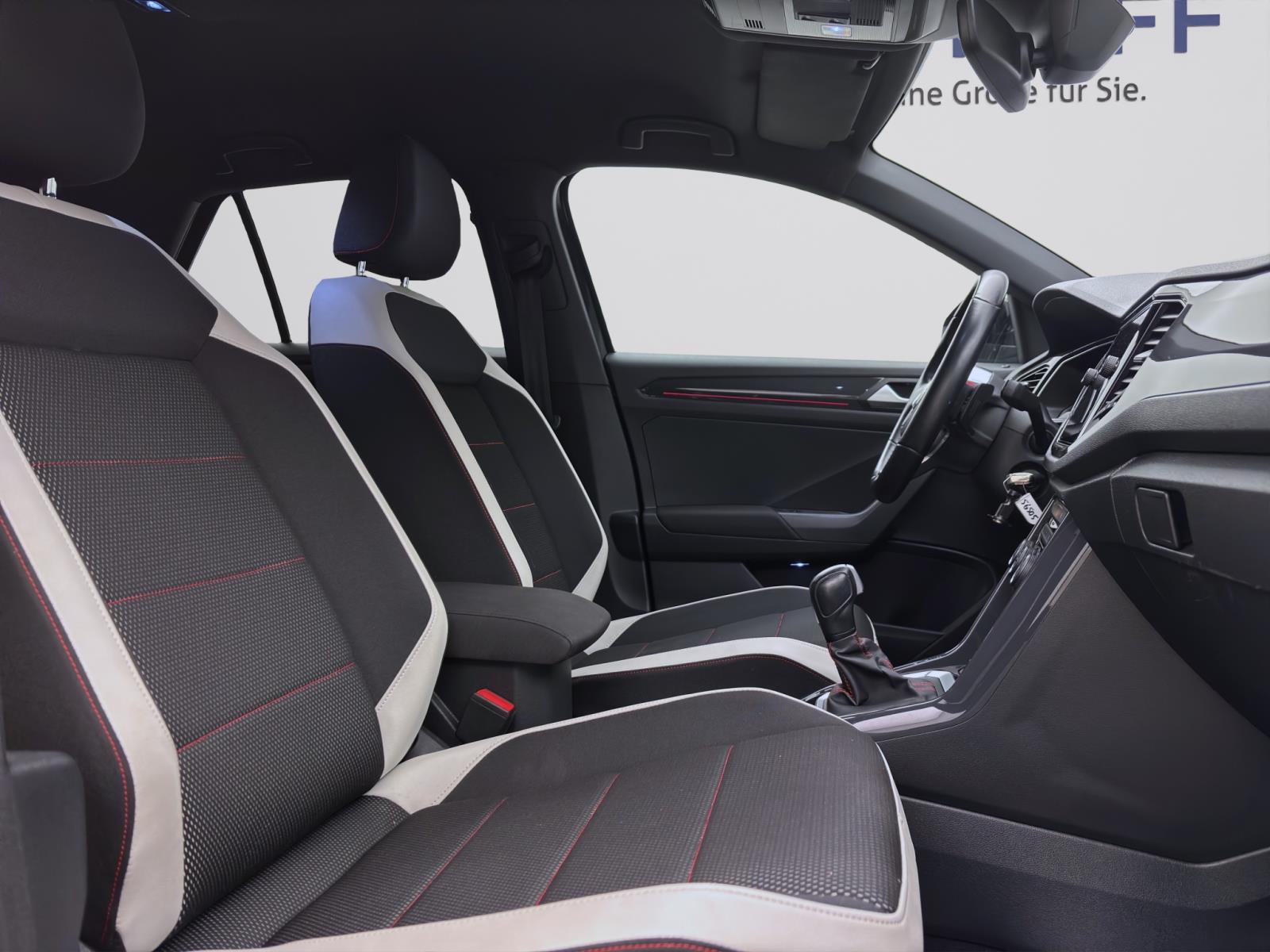 Volkswagen T-Roc 2.0 TDI DSG SPORT AHK NAVI ACC PDC