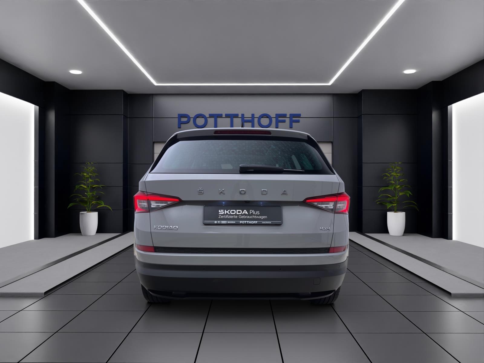Skoda Kodiaq 2.0 TSI DSG 4x4 CLEVER PANO NAVI ACC KAMERA