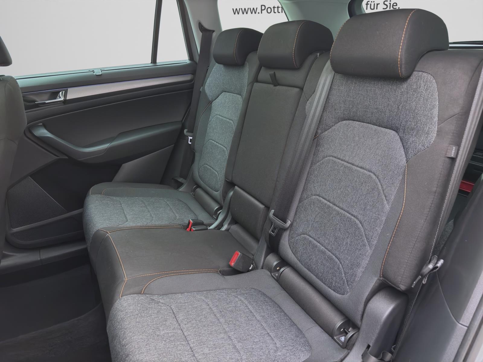 Skoda Kodiaq 2.0 TSI DSG 4x4 CLEVER PANO NAVI ACC KAMERA