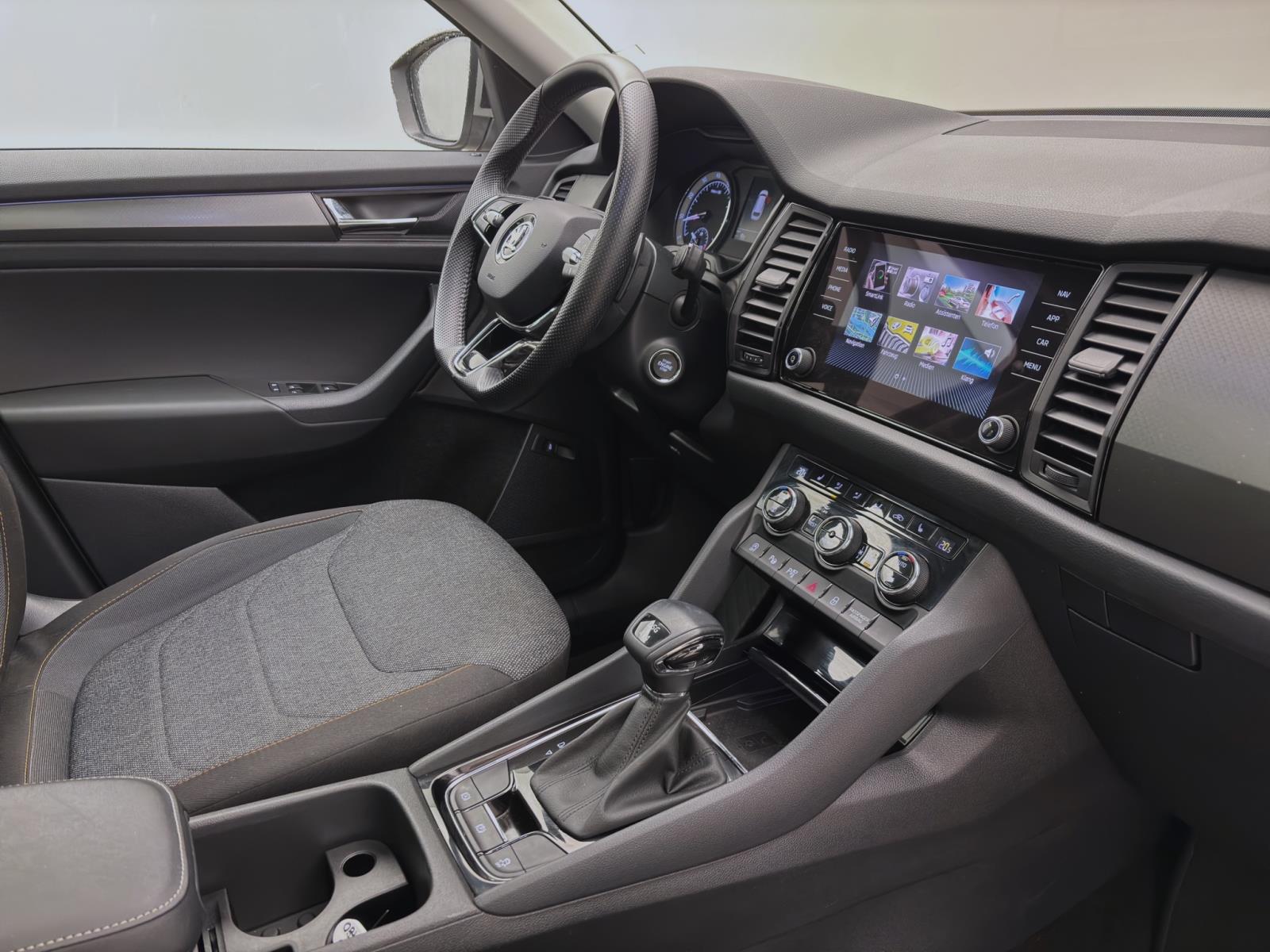 Skoda Kodiaq 2.0 TSI DSG 4x4 CLEVER PANO NAVI ACC KAMERA