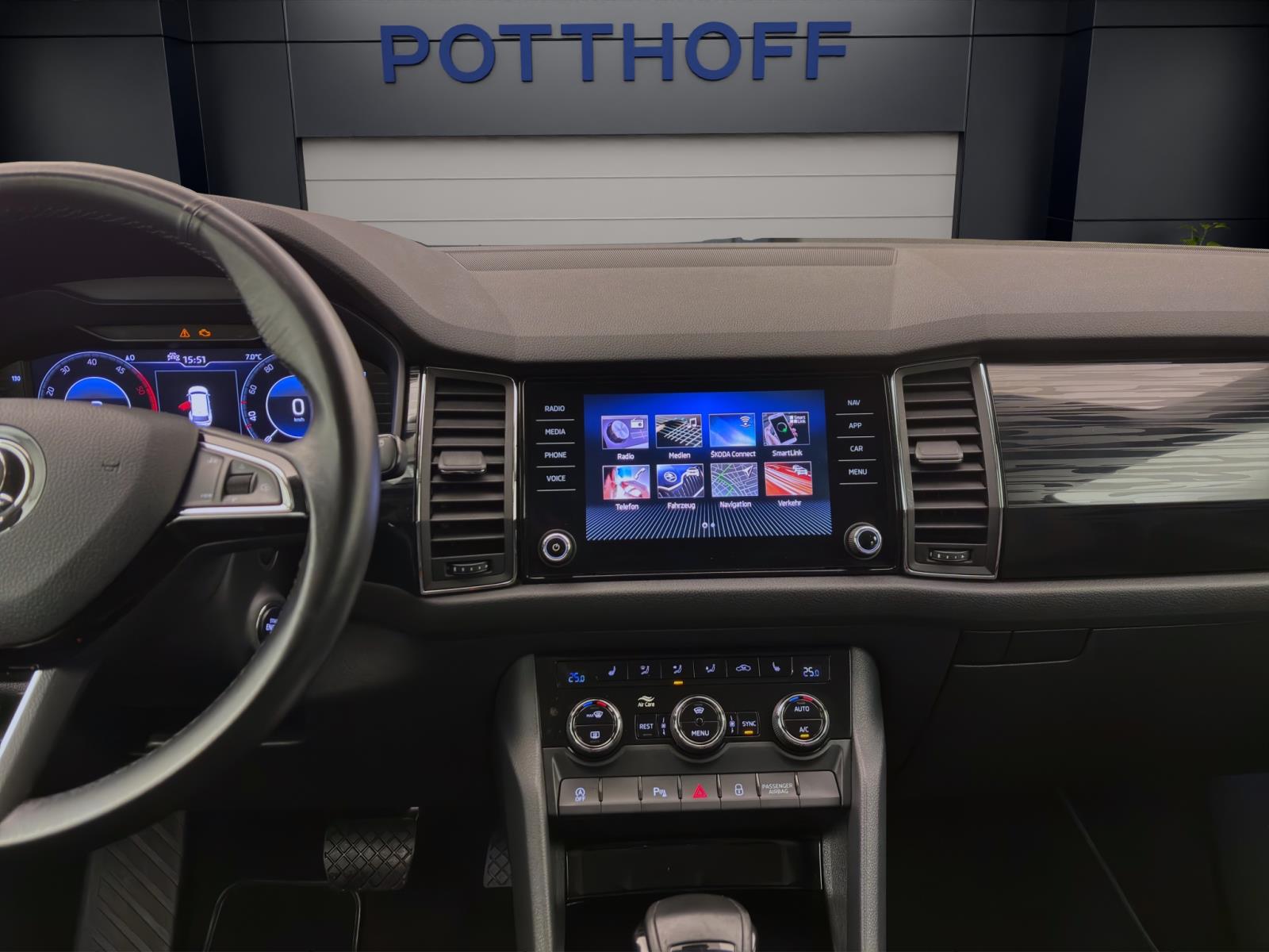 Skoda Kodiaq 2.0 TDI DSG STYLE AHK NAVI ACC PDC