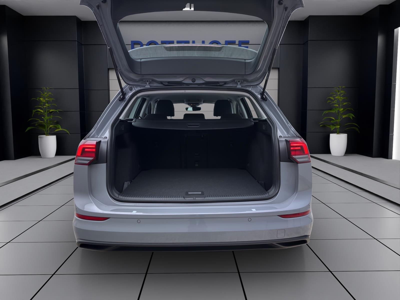 Volkswagen Golf Variant 1.0 TSI LIFE NAVI ACC PDC LED