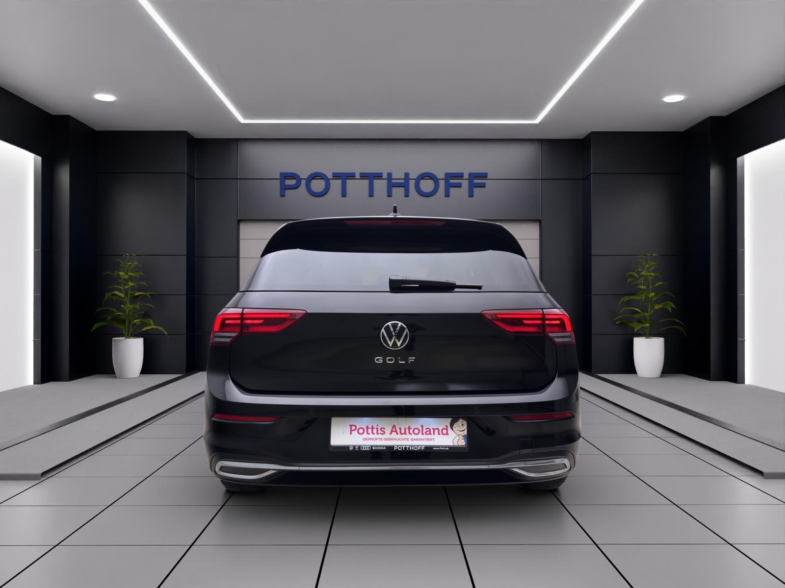 Volkswagen Golf 1.5 TSI MOVE AHK ACC PDC NAVI SITZHZG