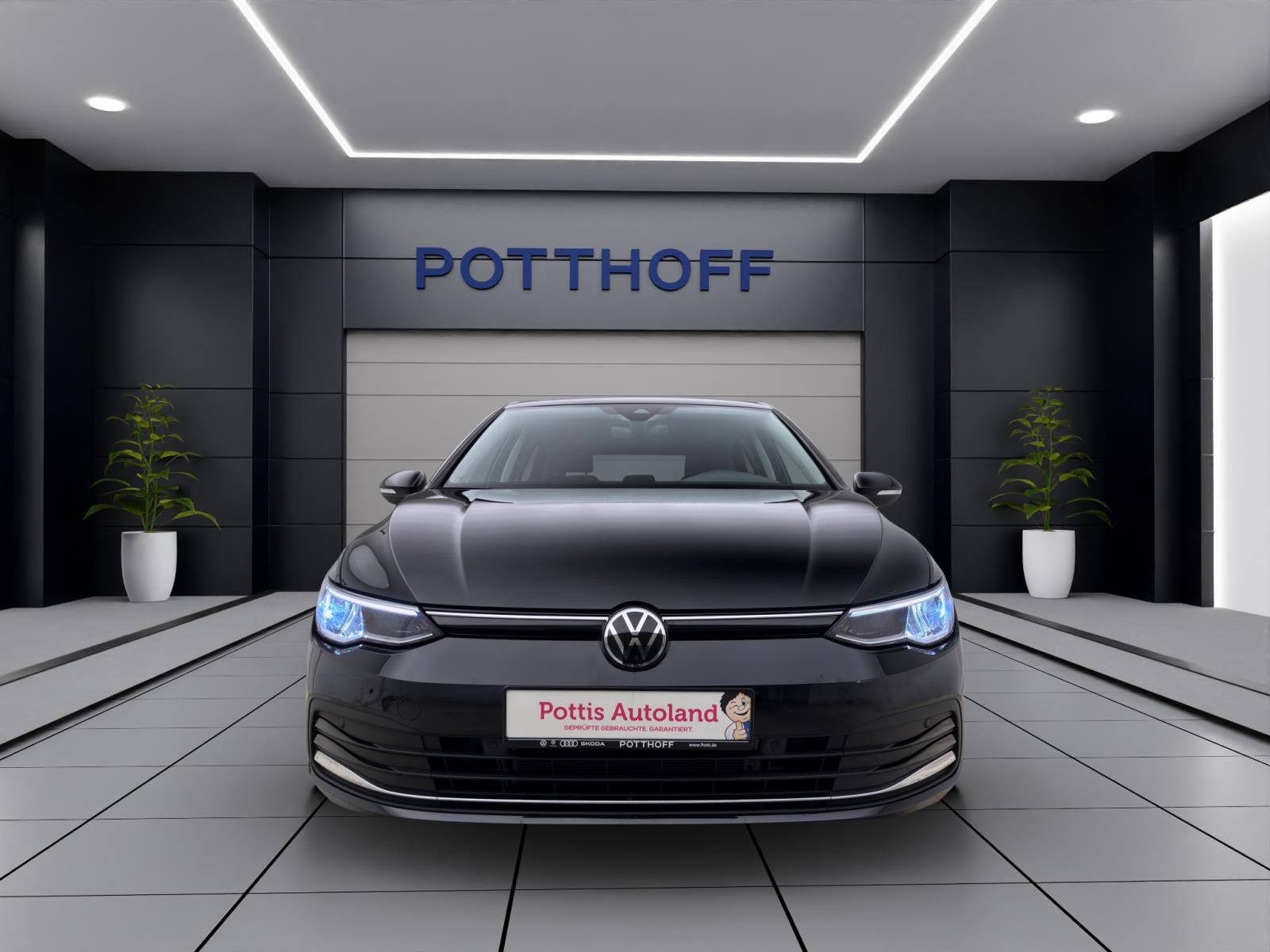 Volkswagen Golf 1.5 TSI MOVE AHK ACC PDC NAVI SITZHZG