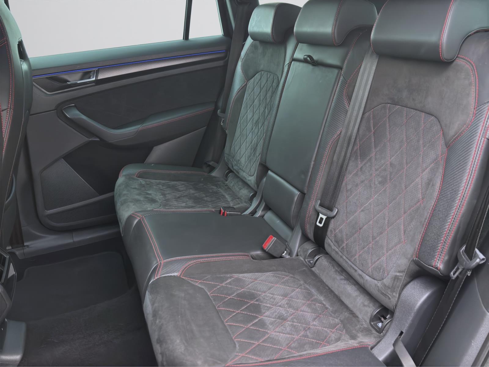 Skoda Kodiaq 2.0 TDI DSG RS 4x4 AHK PDC Kamera LED Navi Sitzhzg